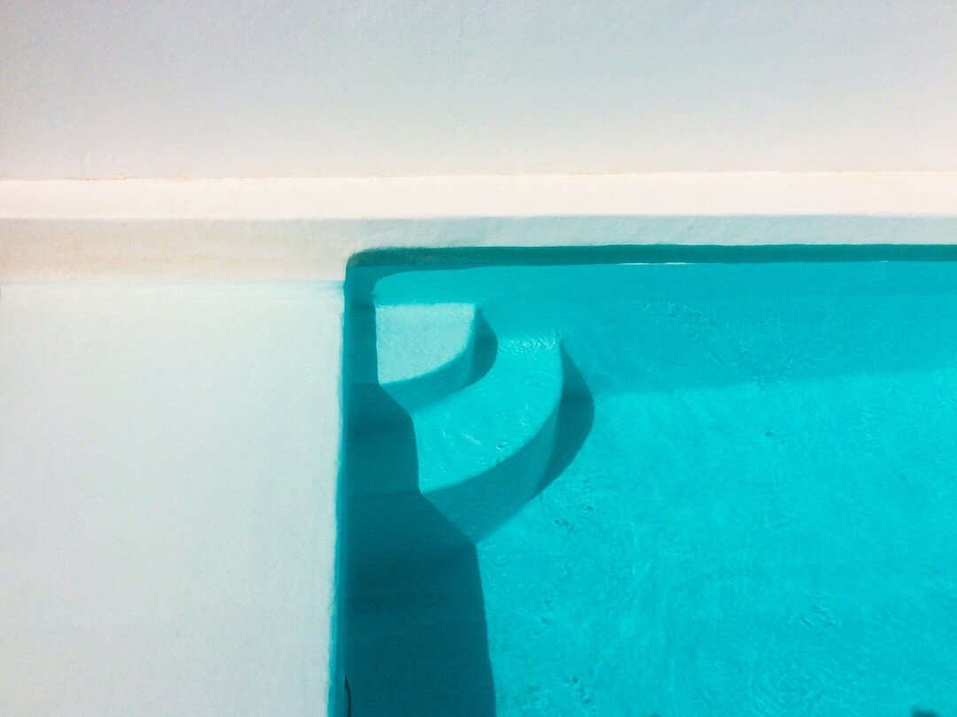 What Are the Advantages of a Saltwater Pool Vs a Chlorinated Pool